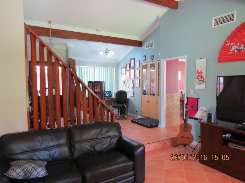 25 Warnbro Sound Avenue, Warnbro WA 6169