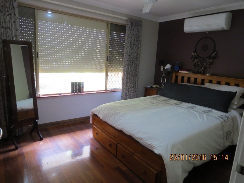 25 Warnbro Sound Avenue, Warnbro WA 6169