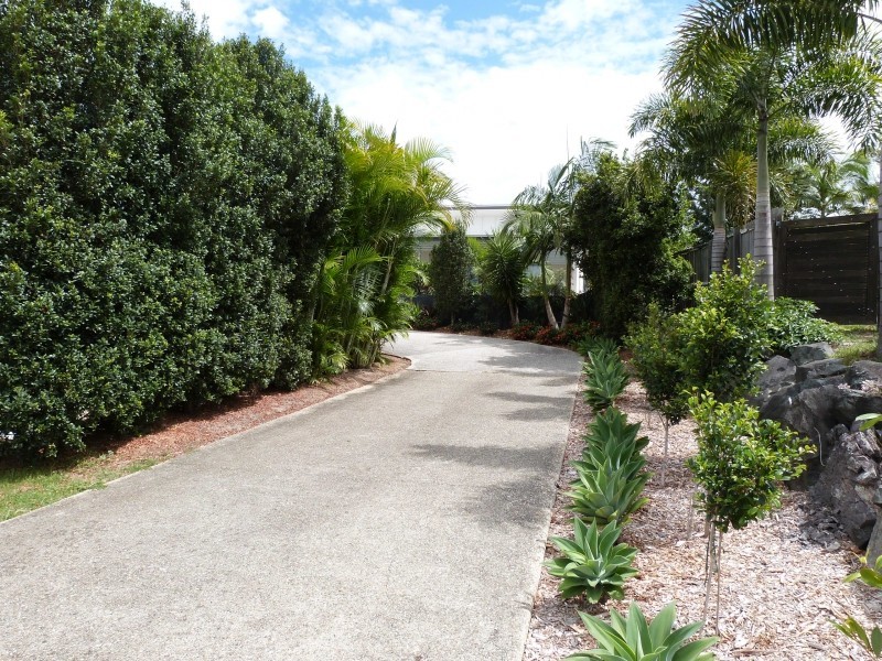 1/16 Bright Court, Burnside QLD 4560