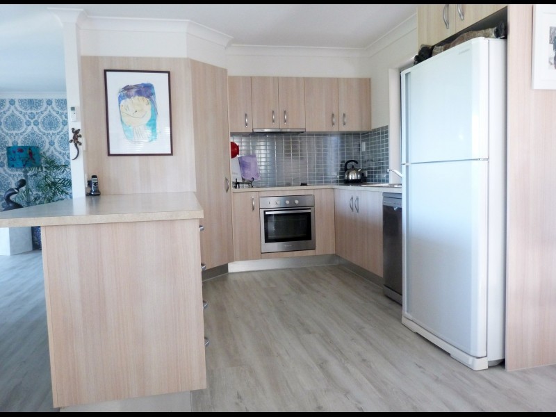 1/16 Bright Court, Burnside QLD 4560