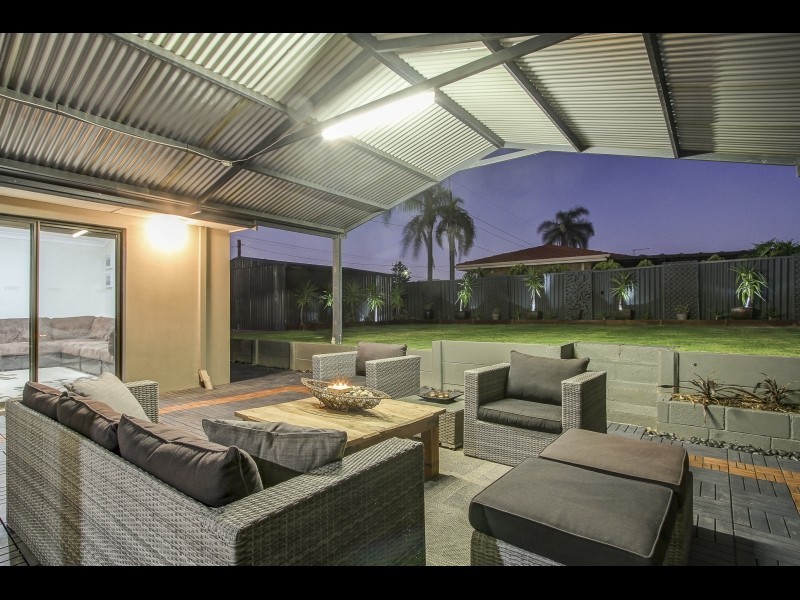 1 Brazier Rise, Padbury WA 6025