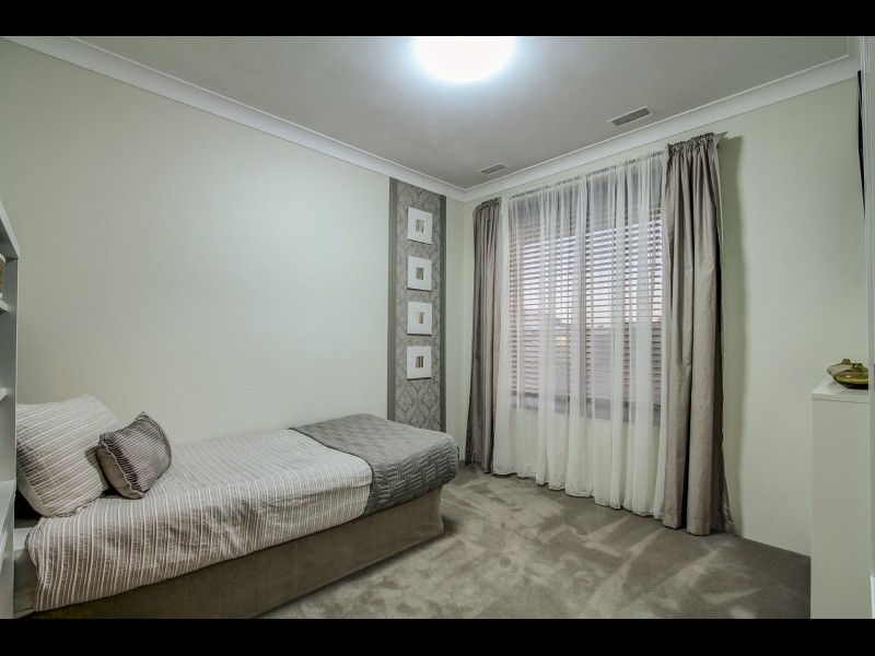 1 Brazier Rise, Padbury WA 6025