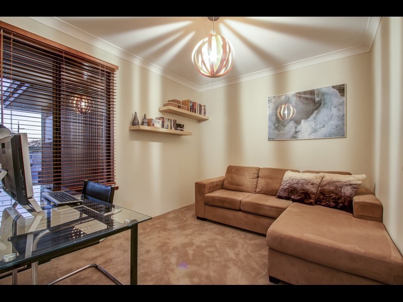 1 Brazier Rise, Padbury WA 6025