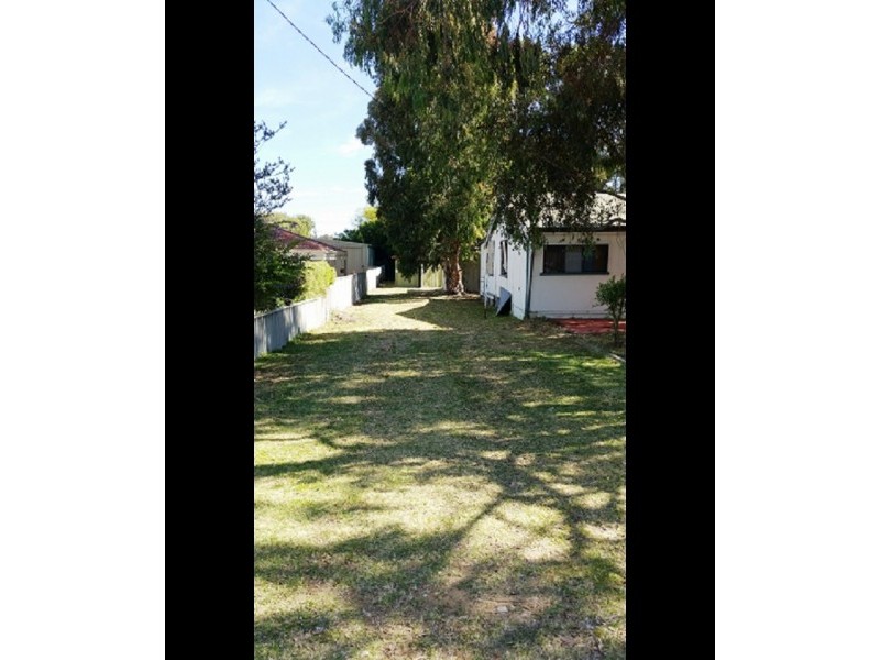 12 Morfitt Street, Mandurah WA 6210