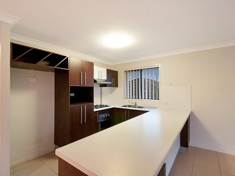 30 Armani Avenue, Pimpama QLD 4209