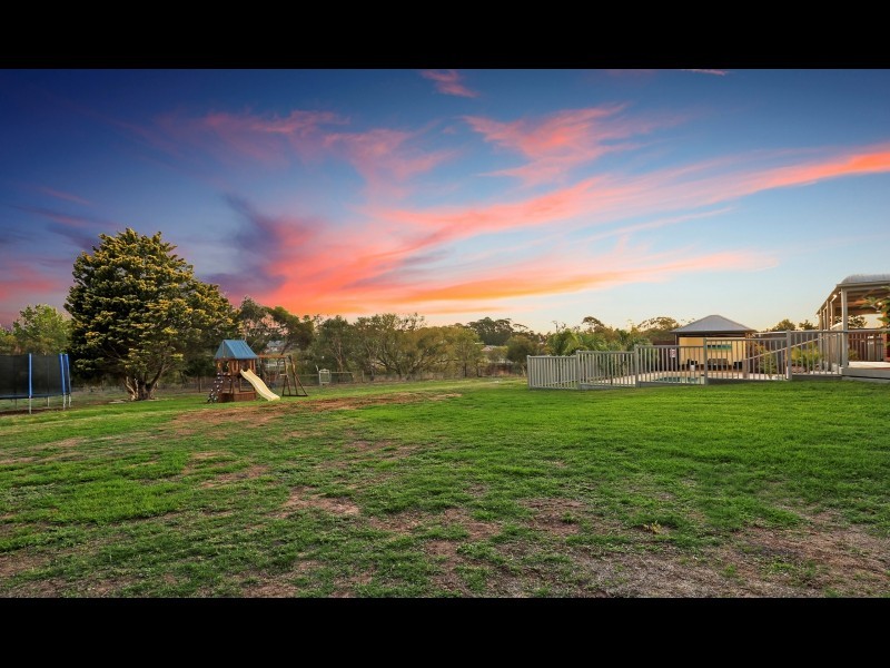 2B Yorkshire Close, Batesford VIC 3221