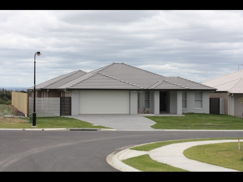 4 Hastings Avenue, Plainland QLD 4341