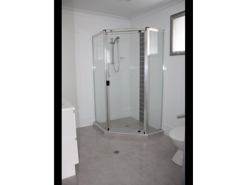 4 Hastings Avenue, Plainland QLD 4341