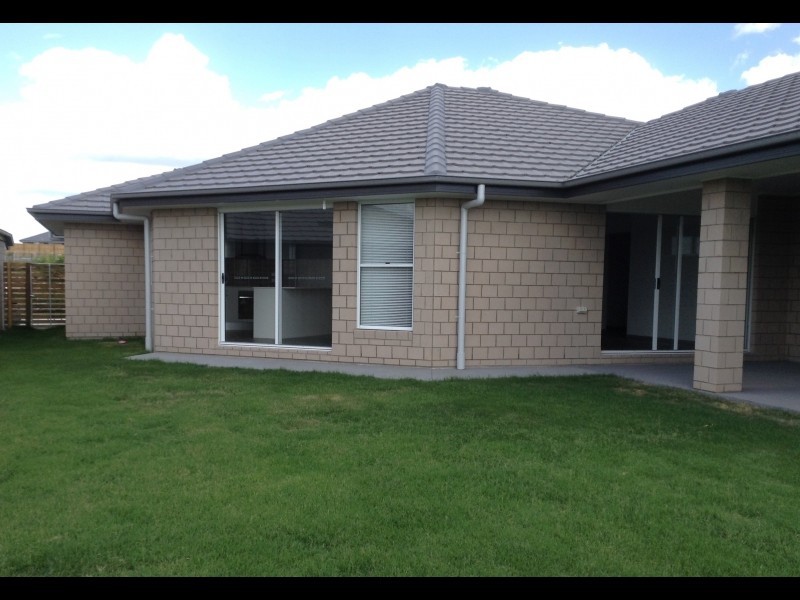 4 Hastings Avenue, Plainland QLD 4341