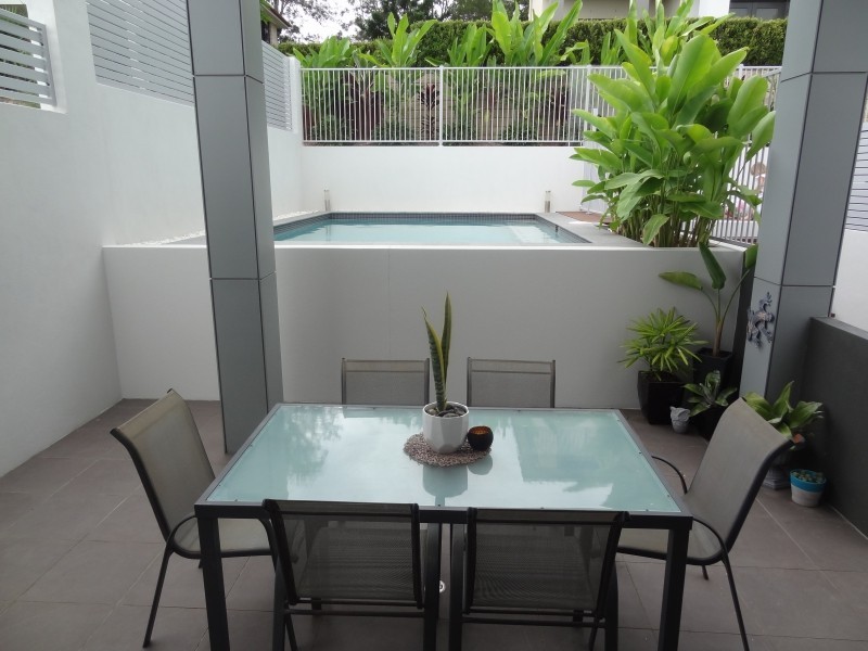 13 STAVELEY CLOSE, Sinnamon Park QLD 4073