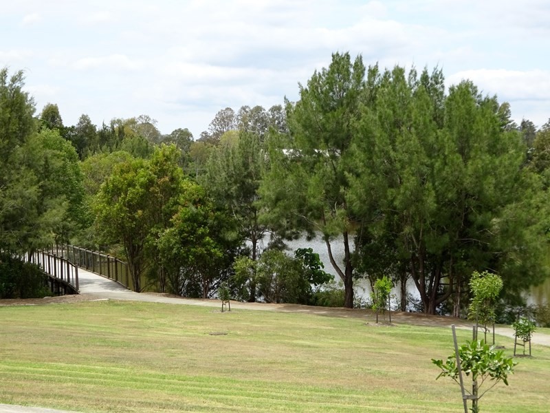 13 STAVELEY CLOSE, Sinnamon Park QLD 4073