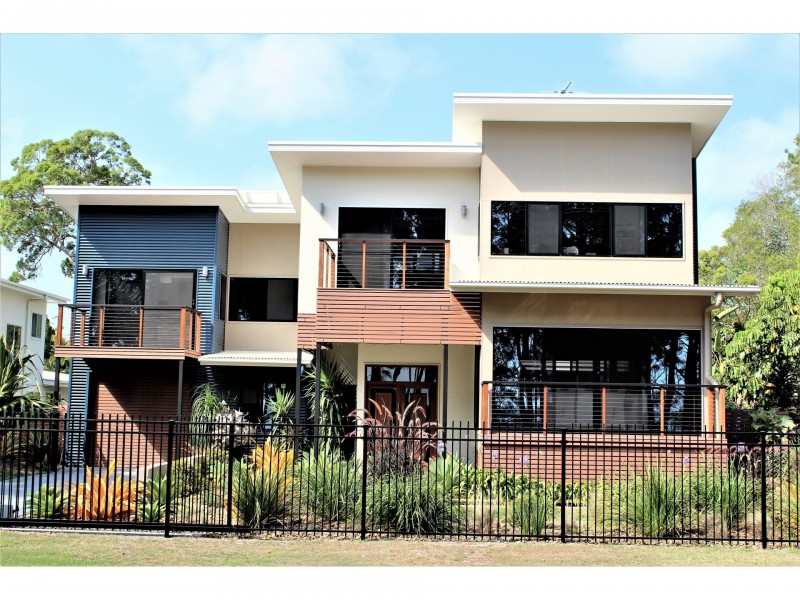 54 White Patch Esplanade, White Patch QLD 4507