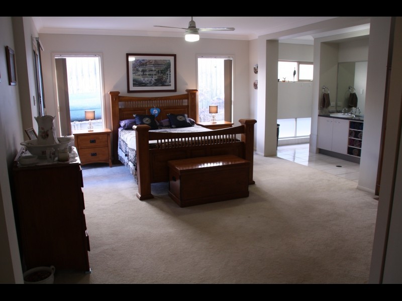 11 Hopkins Street, Petrie QLD 4502