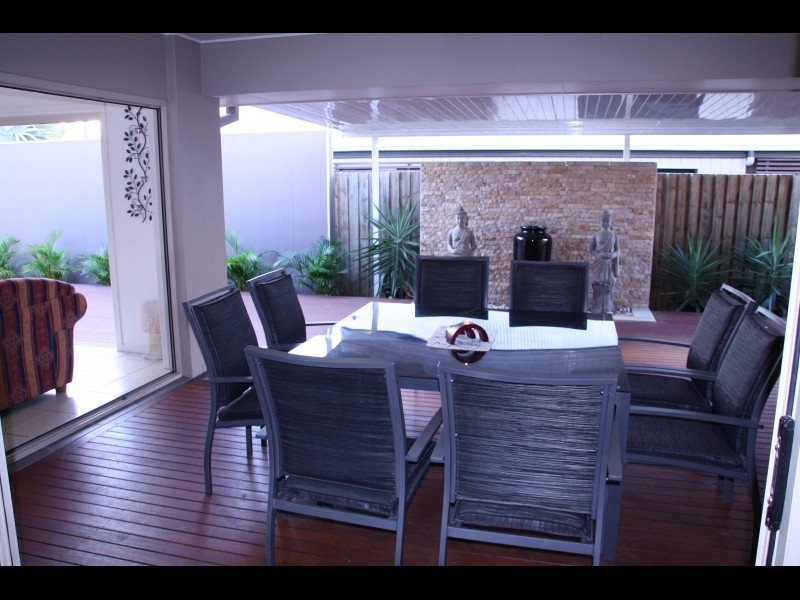 11 Hopkins Street, Petrie QLD 4502