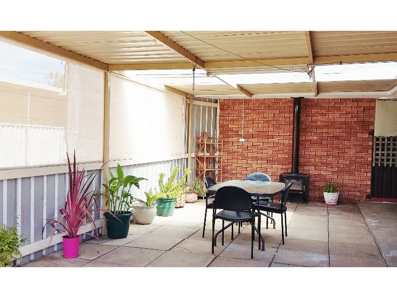 4 Chestnut Street, Castletown WA 6450