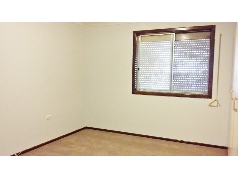 4 Chestnut Street, Castletown WA 6450