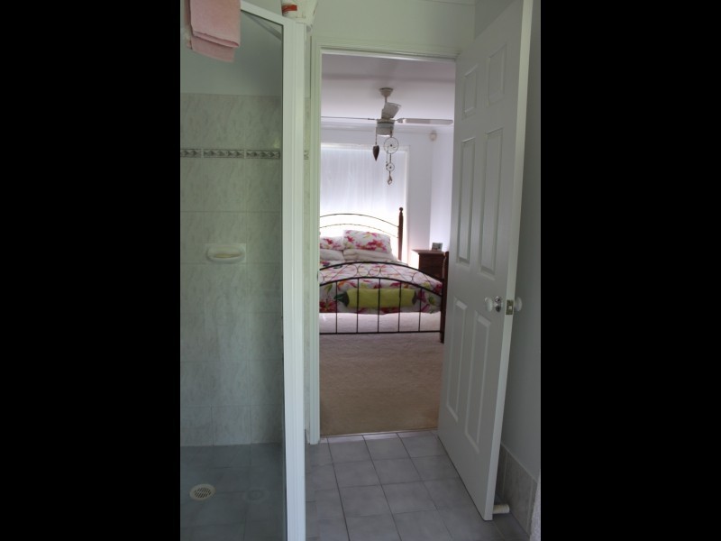 10 Casuarina Drive, Elanora QLD 4221