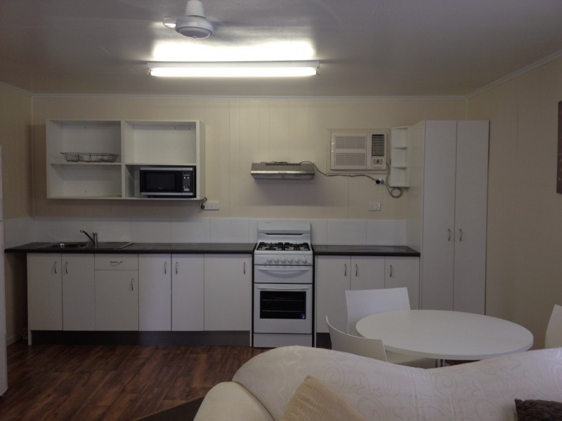 28 Eleanor Street, Miles QLD 4415