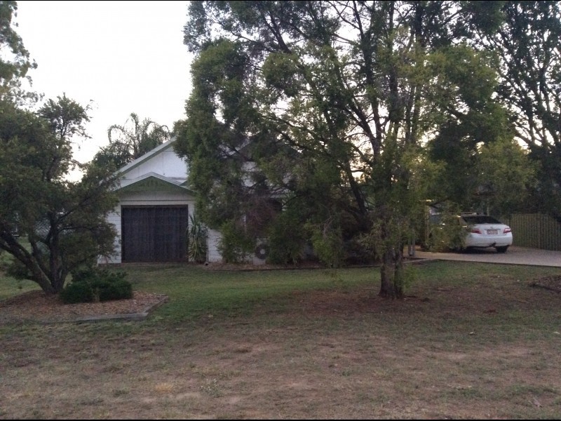 28 Eleanor Street, Miles QLD 4415