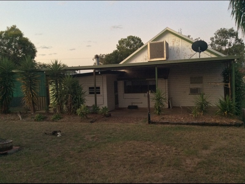 28 Eleanor Street, Miles QLD 4415