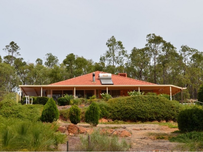 11 Brompton Heights, Gidgegannup WA 6083