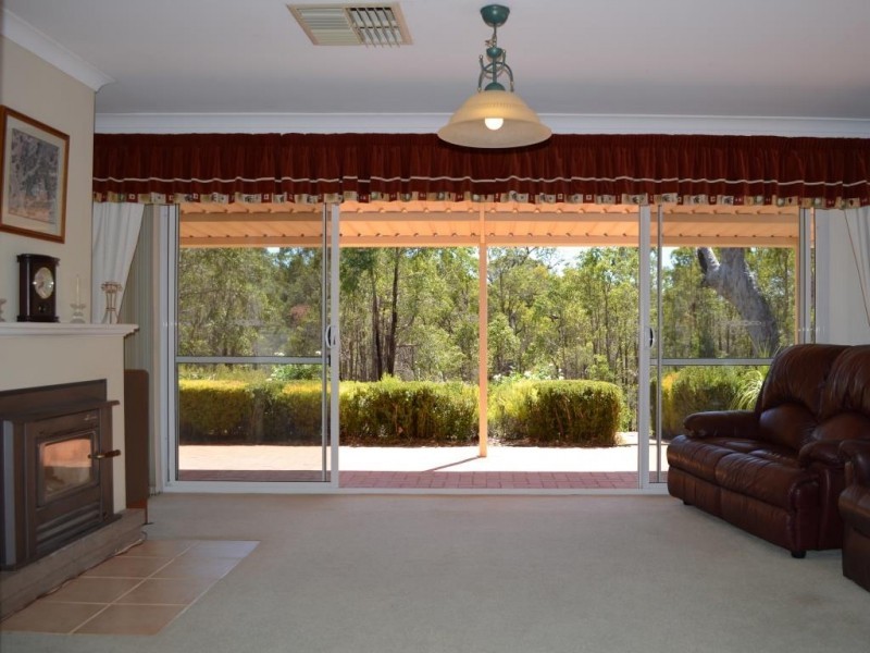 11 Brompton Heights, Gidgegannup WA 6083