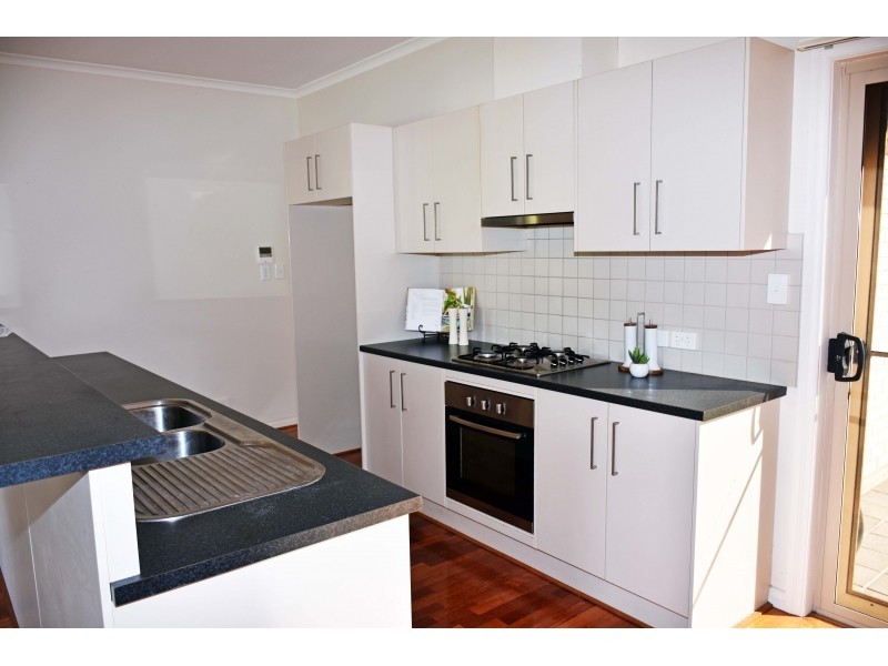 31 Blyth Street, Clearview SA 5085