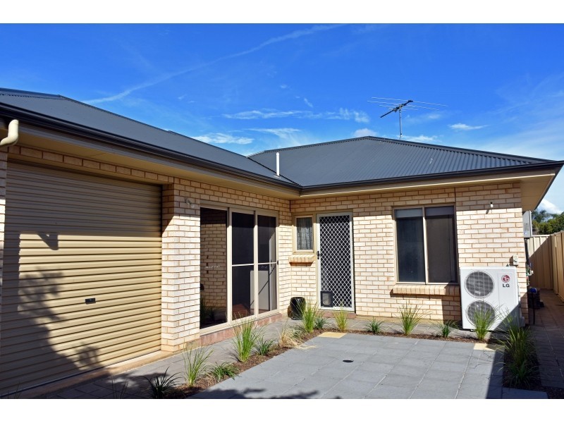 31 Blyth Street, Clearview SA 5085