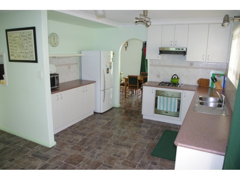 3 Elvington Way, Thornlie WA 6108