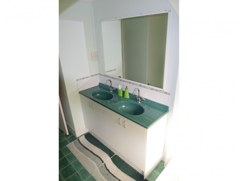 3 Elvington Way, Thornlie WA 6108