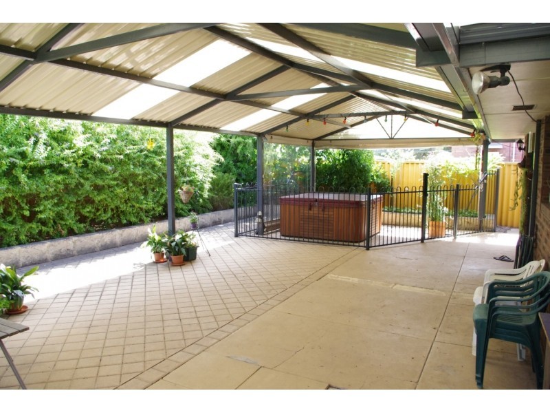 3 Elvington Way, Thornlie WA 6108