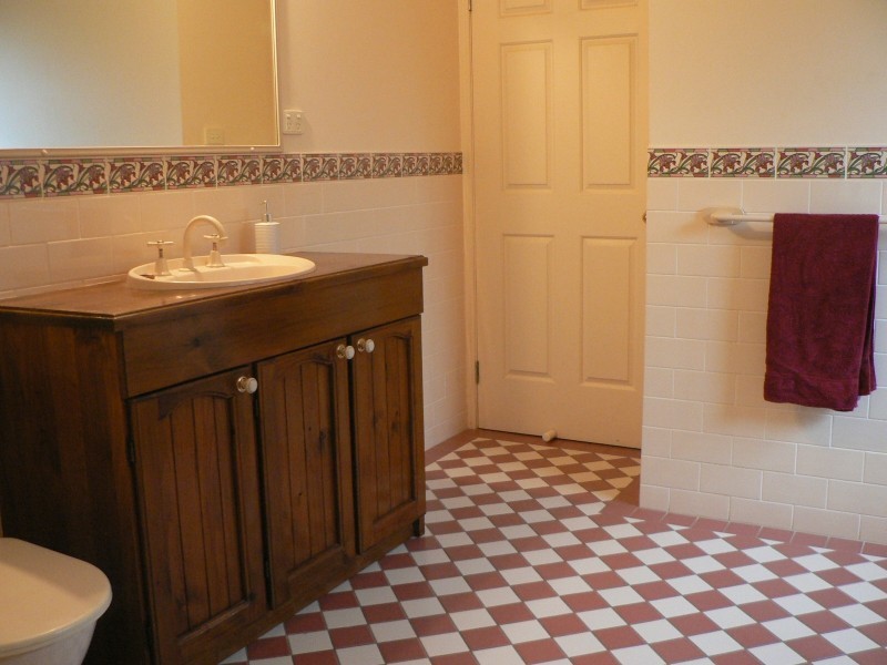 13 The Basin Road, St Georges Basin NSW 2540