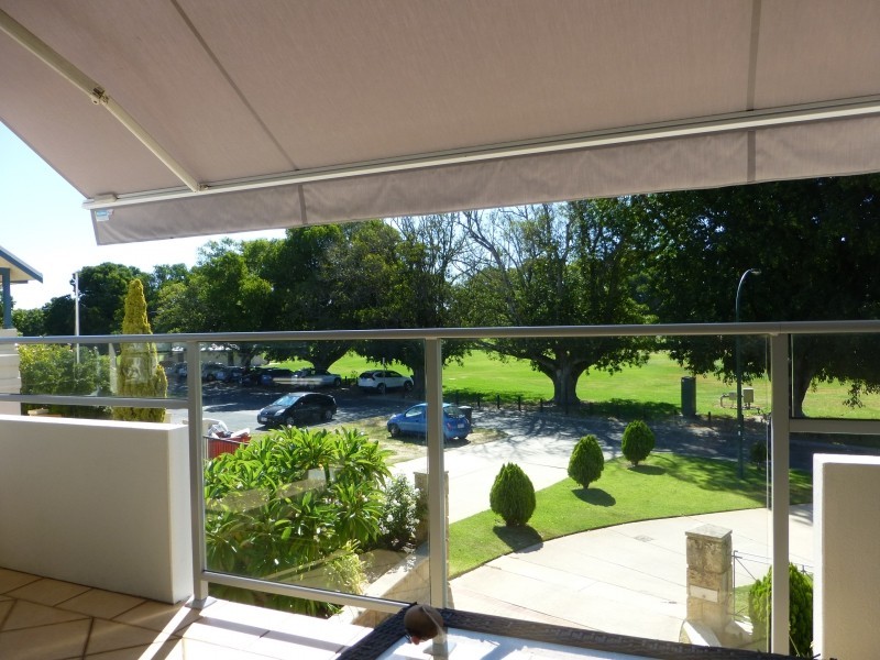24 Garland Street, Victoria Park WA 6100