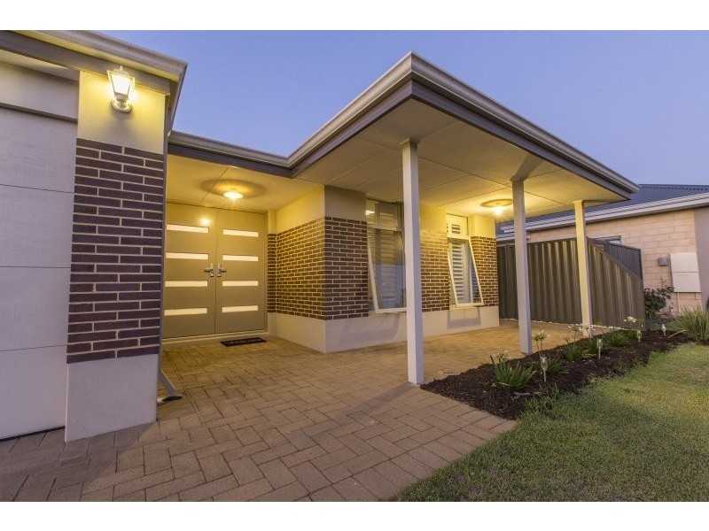 15 Dalmilling Drive, The Vines WA 6069