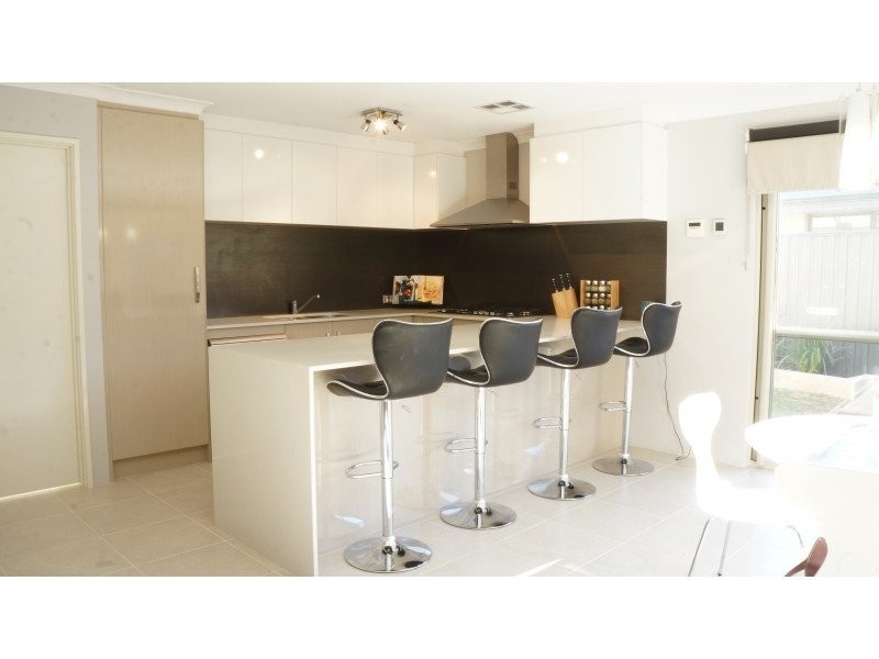 15 Dalmilling Drive, The Vines WA 6069