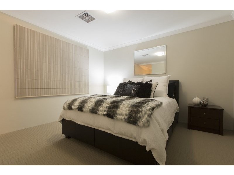 15 Dalmilling Drive, The Vines WA 6069