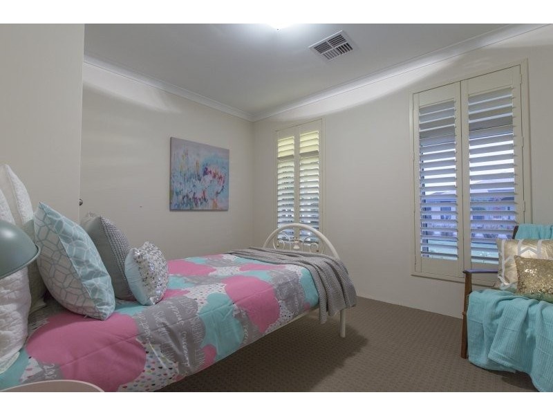 15 Dalmilling Drive, The Vines WA 6069