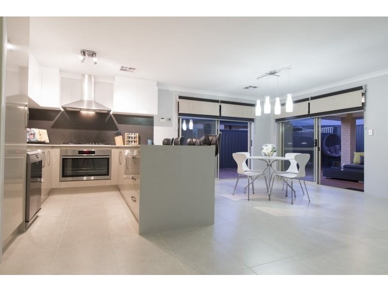 15 Dalmilling Drive, The Vines WA 6069