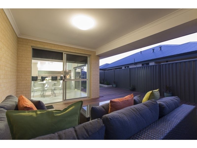 15 Dalmilling Drive, The Vines WA 6069