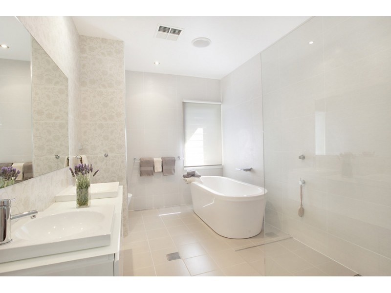 19 Tuckeroo Circuit, Adamstown NSW 2289