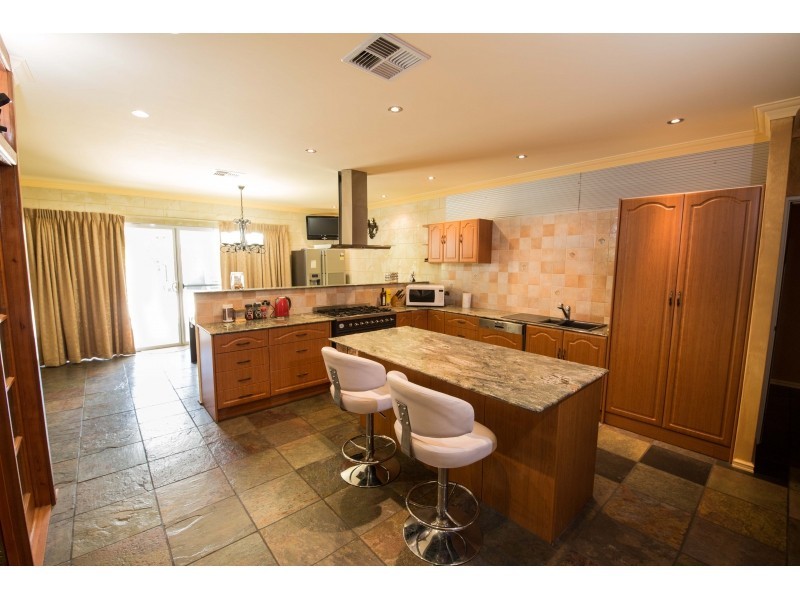 7 Brookmount Drive, Ellenbrook WA 6069