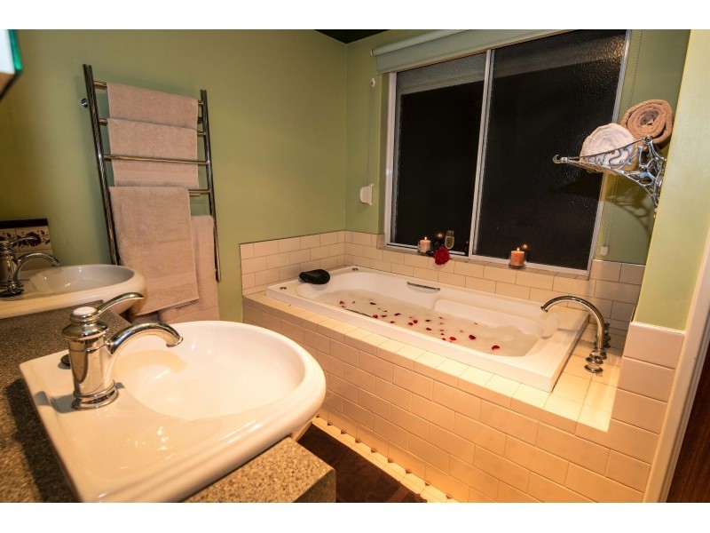 7 Brookmount Drive, Ellenbrook WA 6069