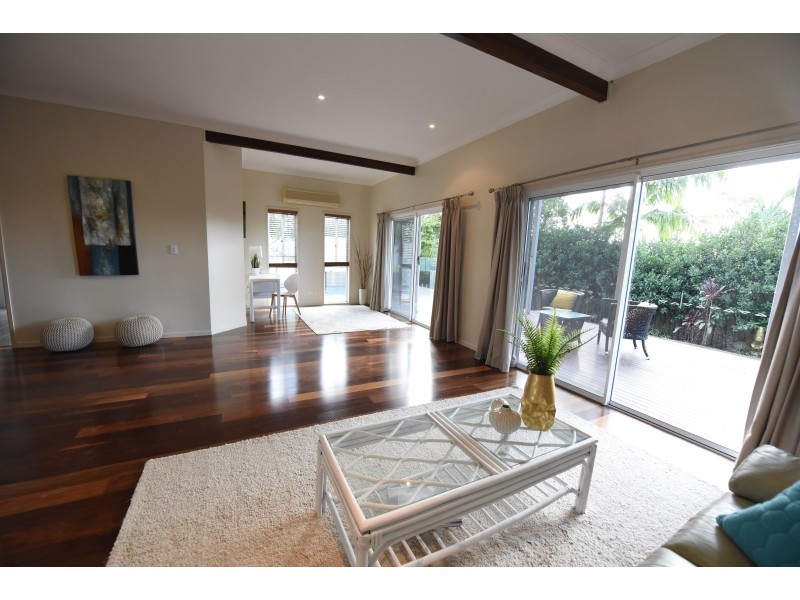 32 Buliti Street, Hope Island QLD 4212