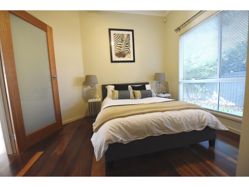 32 Buliti Street, Hope Island QLD 4212