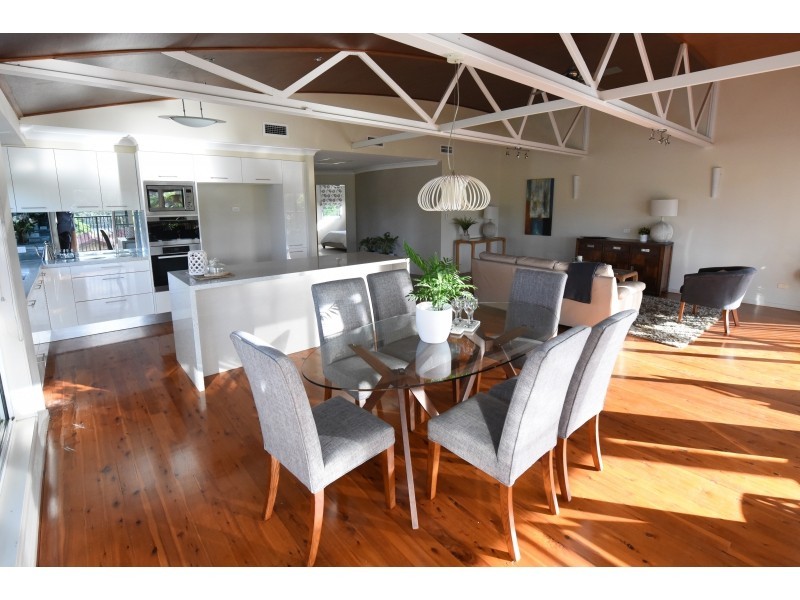 32 Buliti Street, Hope Island QLD 4212