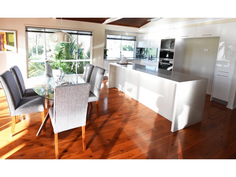 32 Buliti Street, Hope Island QLD 4212