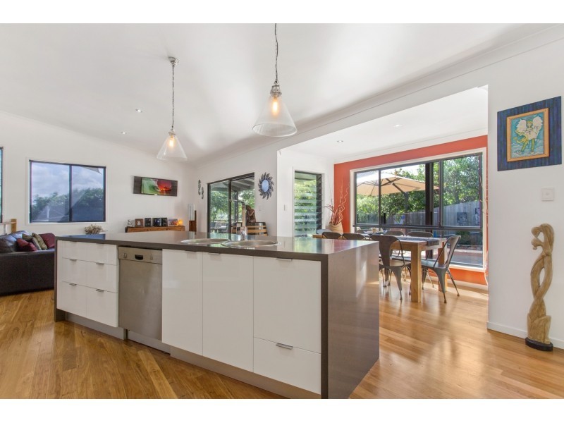 252 David Low Way, Peregian Beach QLD 4573