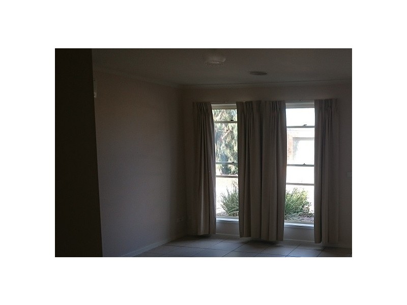 2/24 Trumble Street, Eaglehawk VIC 3556