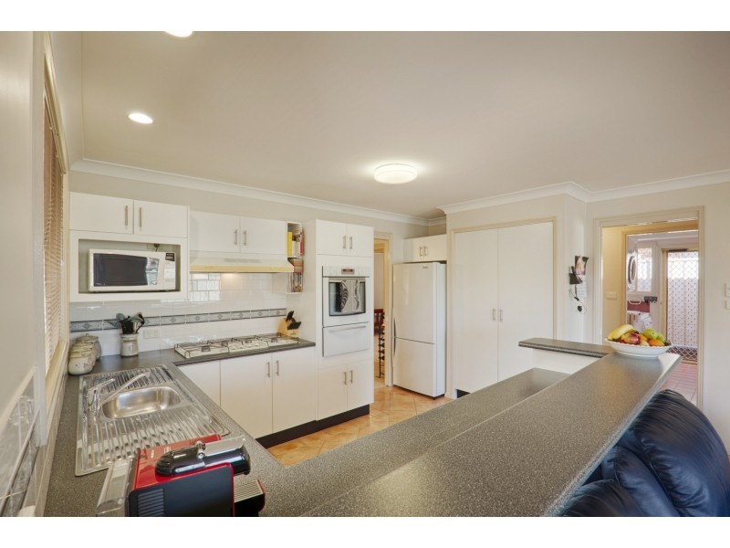 31 New York Avenue, Warners Bay NSW 2282