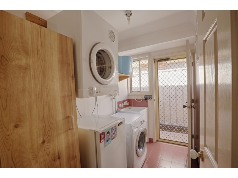 31 New York Avenue, Warners Bay NSW 2282